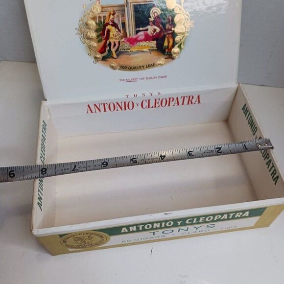 Vintage Cigar Box - Picture 7 of 11